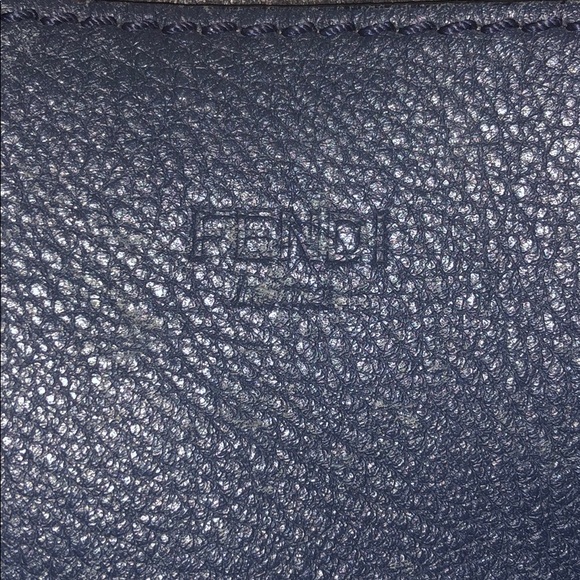 AUTHENTIC FENDI handbag - Picture 3 of 7